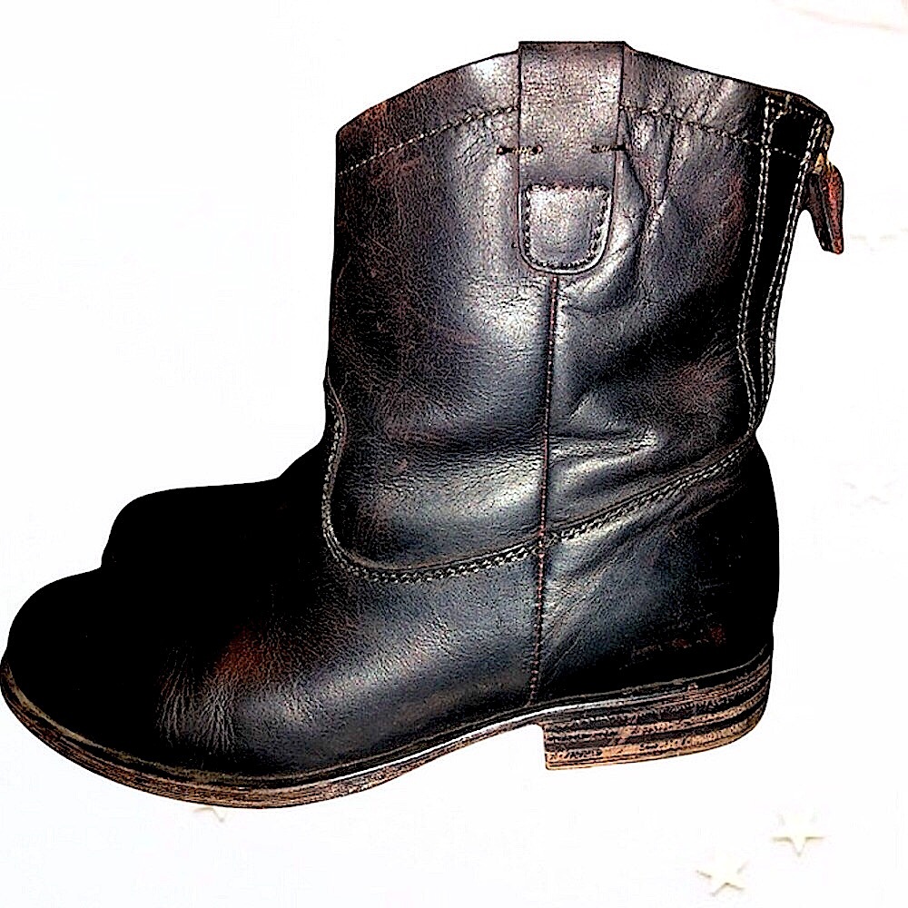 Eric Micheal Leather Booties Size 37 = 6.5 to 7 In The US Great Condition